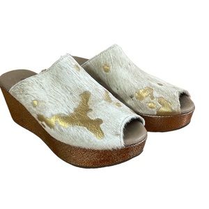 Chocolat Blu Yiona genuine calf hair platform slides 8